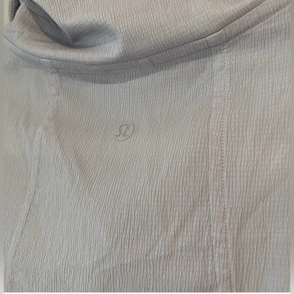 Lululemon New Rituals Jacket in Iced Iris - Picture 9 of 9